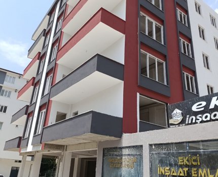 KUMBET MAH. HOCAZADE CAMİİ YANI SIFIR 3+1 DAİRELER