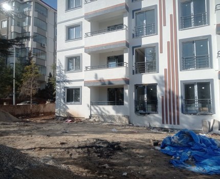 YEŞİLYURT MAH. MEMUR SİTE CİVARI SIFIR 2+1 DAİRE
