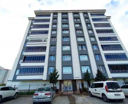 YEŞİLYURT MAH. TAŞBURUNDA 4+1 KOMBİLİ DAİRE