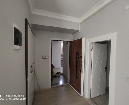 CUMHURİYET MAH ACEMİ YOLU ÜZERİNDE SIFIR 2+1 DAİRE