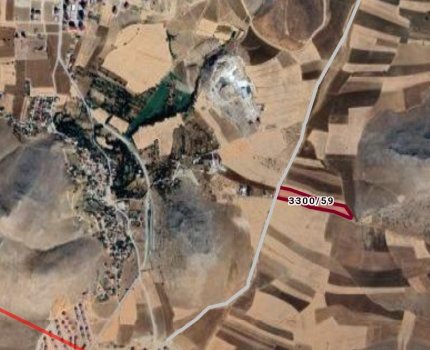 TAŞBURUNDA YOL UZERİNDE  KÖŞE BAŞI 5391 M² ARSA