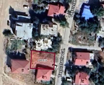KUMBETTE SANAT OKULU CİVARINDA 3 KAT RUHSATLI  314 M² ARSA