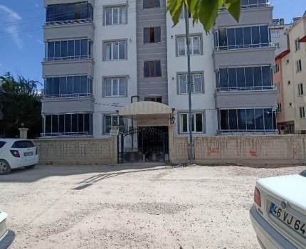  BattalgaziMah Site İçerisinde 3+1 Cam Balkonlu Daire